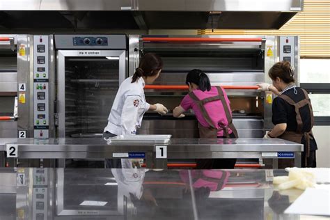 North Korea Computer Lab 的图像结果