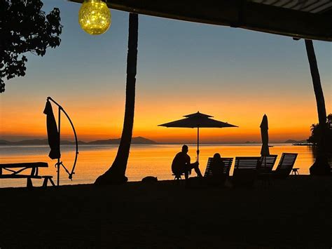 SUNSET BEACH RESORT BY RF AT SANVICENTEPALAWAN OPC (San Vicente ...