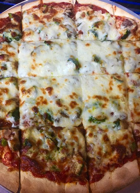 Golden Crust Pizza & Tap