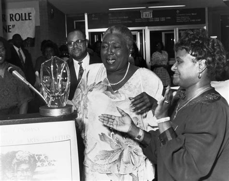 Esther Rolle / SamePassage