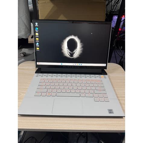 Alienware M15 R4 15.6 的图像结果