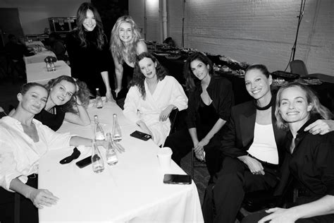 Naomi Campbell, Twiggy, Cindy Crawford and more star in ZARA's 50th ...