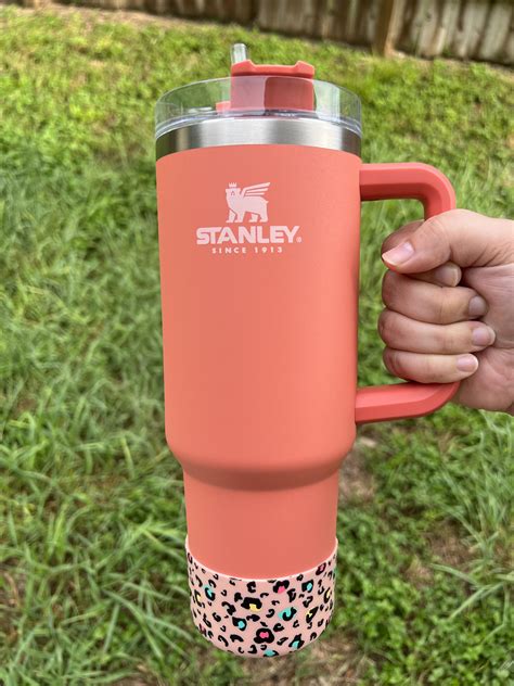 Up to 80 oz of water a day thanks to my Stanley! : r/HydroHomies