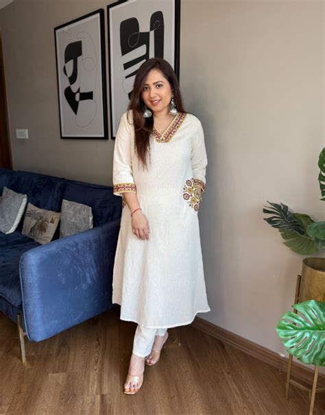 Ainna pocket embroidered a-line cotton pair