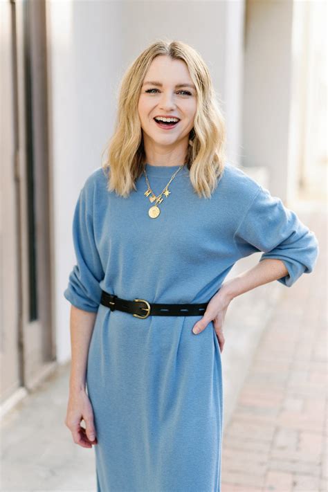 Petite Sweater Dresses: 5 Styles for Petite Women