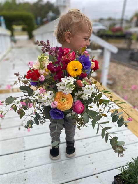 Mothers Day Floral Workshop - Saturday, 8888 Caratoke Hwy, Point Harbor ...
