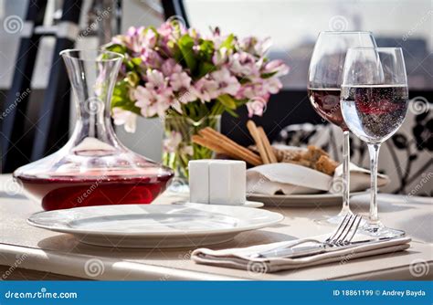 Restaurant Table Layout 的图像结果