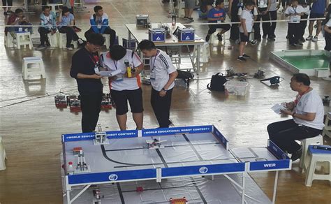 51中学子河南省中小学生电脑制作活动机器人比赛获佳绩_校园新闻_郑州市第五十一中学