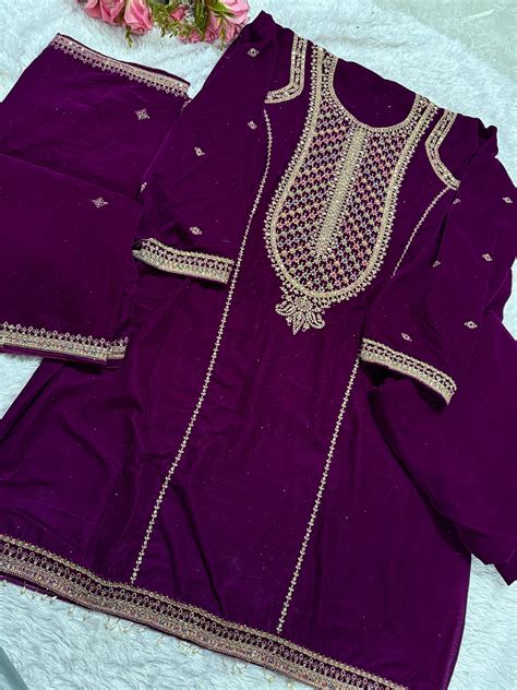 code 1482 velvet sale – ZiaazDesigns