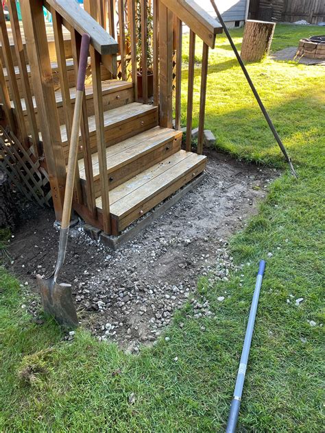 Building Deck Stairs And Landings