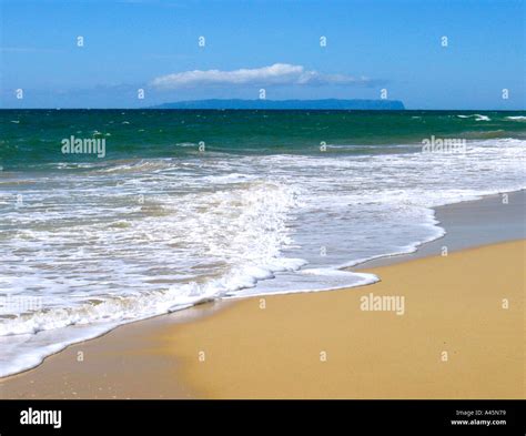 Niihau island hi-res stock photography and images - Alamy