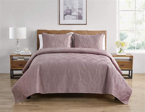 Amazon.com: Tahari Home - Full Quilt Set, 3-[Piece Bedding with ...