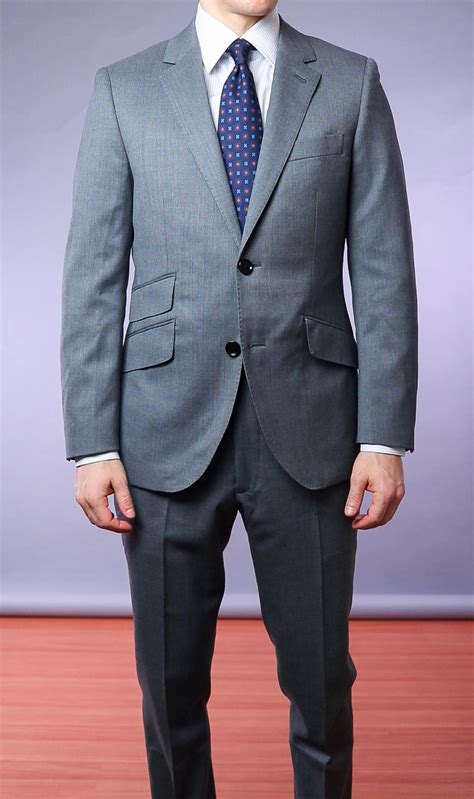 Custom Suits for Men 的图像结果