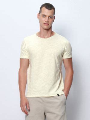 Buy Bewakoof Air 1.0 Men's Gardenia T-Shirt Online