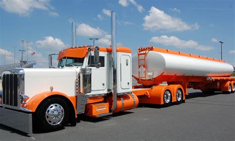 Download wallpaper truck, tank, peterbilt 379, oil, tanker, section ...