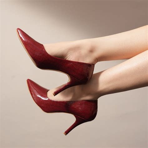 Ayah Textured Pumps – Scentra Spain