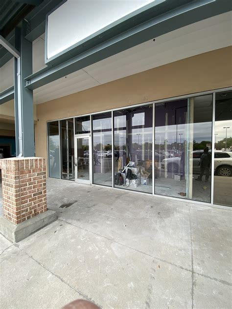 BIRZI – Glass and Aluminum Solutions