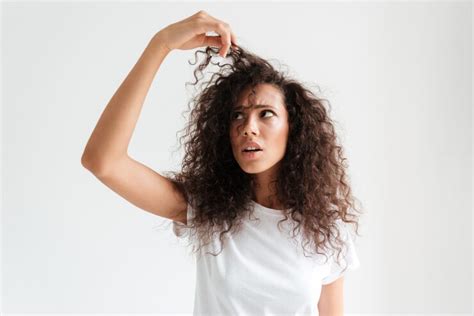 What causes oily scalp? Experts Tips to Fix Oily Hair – Kshipra Health ...
