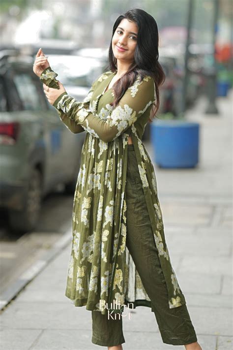 Exclusive Kurta & Suit Set - Maahi Kurta Set in Olive at bullionknot