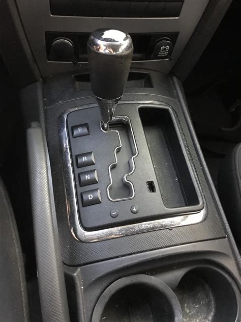 How to Turn on 4X4 on Jeep Grand Cherokee Laredo: Quick Guide ...
