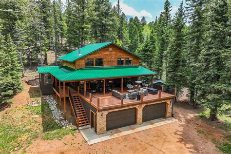 Aspen Haven! Mountain Escape with Hot Tub & Views - Home Rental in Divide
