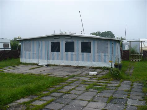 Ganzj Vorzelt 8m 3m Umlauf 70 NP 4500 00 € in Rehau | Camping ...