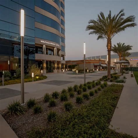 BIM objects - Free download! Light Column Pedestrian Lighting | BIMobject