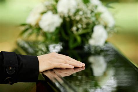 What’s the REAL Cost of a Funeral? - Colonial Penn Insights