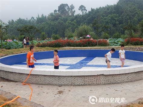 《焦点访谈》曝光泉水游泳 泳者变本加厉泉池洗澡[6]- 中国日报网