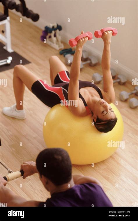 Gym Working Out 的图像结果