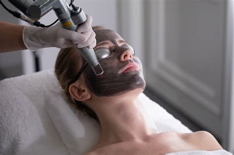 Carbon Laser - La Belle Clinic