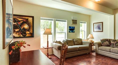 MAPLE LEAF MANOR SUITES (Spokane) - Apartment Reviews, Photos, Rate ...