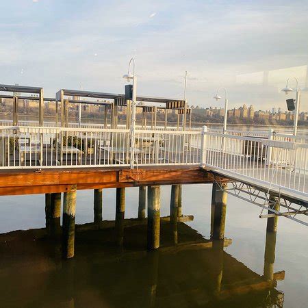 PIER 115, Edgewater - Menu, Prices & Restaurant Reviews - Tripadvisor