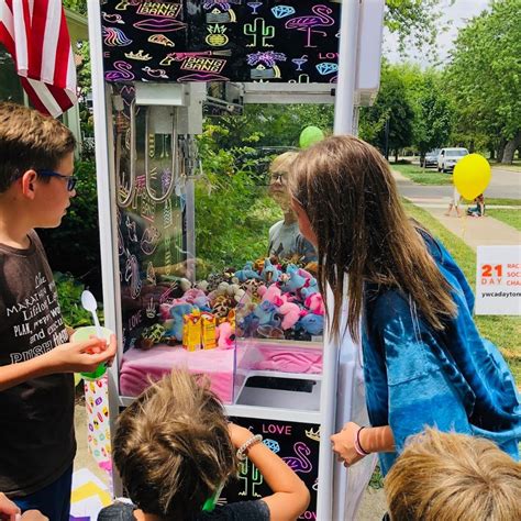 Cocktail Claw Machine 的图像结果