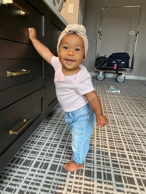Meet Emily and Kobe's Adorable Baby Girl | TLC.com