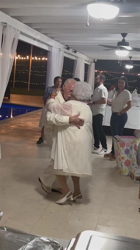 Grandparents Tear Up The Bachata Dance Floor - One News Page VIDEO