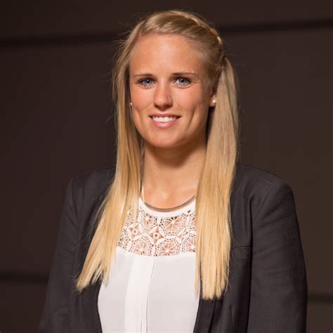 Jennifer Petersen - Markenmanagement Konzeption - Nord-Ostsee Sparkasse ...