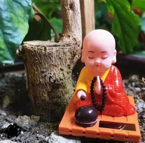 Buy Little Cute Buddha Solar Head Shaking Monk Statue | Car, Office ...