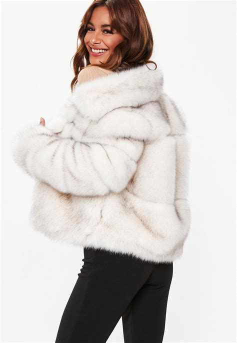 White Premium Cropped Faux Fur Jacket | Missguided | Fur jacket women ...