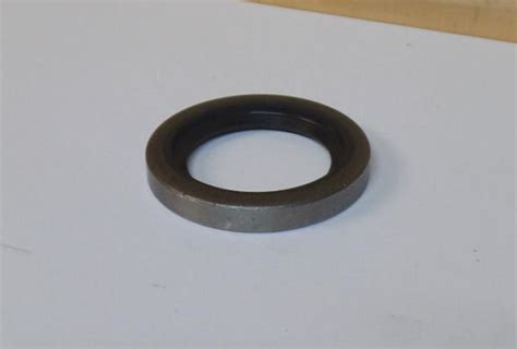 Triumph Oil Seal for Gearbox Mainshaft | BRITISH Only Austria ...