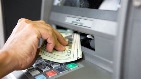 Where To Find Drive-Thru ATMs Near You | GOBankingRates