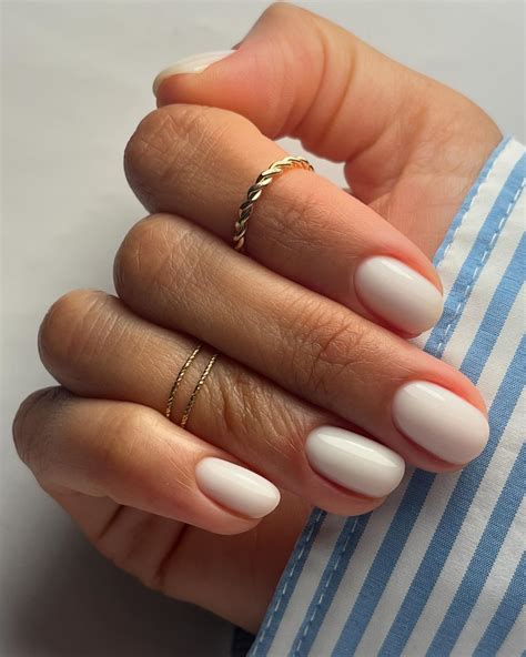 23+ Clean & Simple Squoval Nail Ideas (2024) - DrExplains