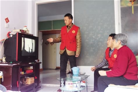赤峰有群会“说电影”的志愿者 看看他们做了啥？ - - 内蒙古新闻网 - 政务频道