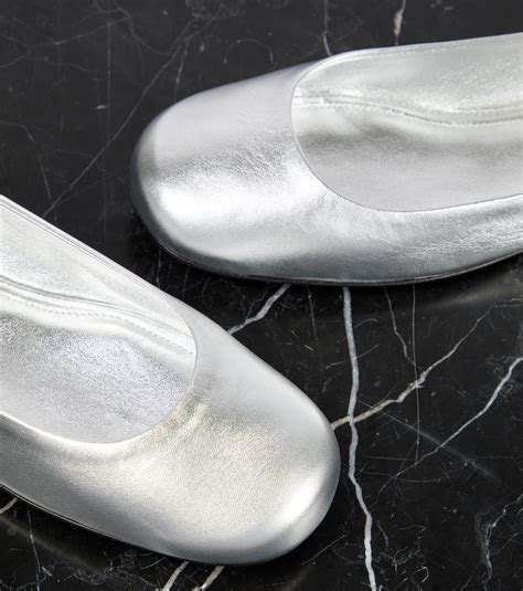 Tan-Go metallic leather ballet flats in silver - Valentino Garavani ...