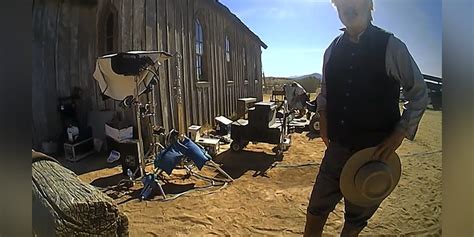 Report: Alec Baldwin wants to finish ‘Rust’ despite facing involuntary ...