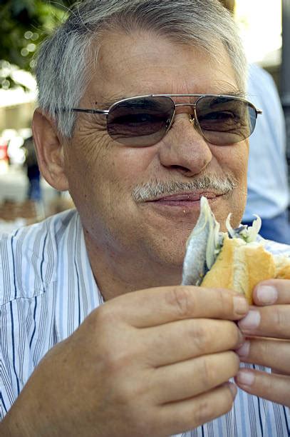 Eating Herring 的图像结果