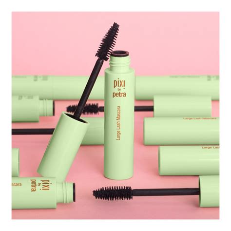 Large Lash Mascara • Bold Black