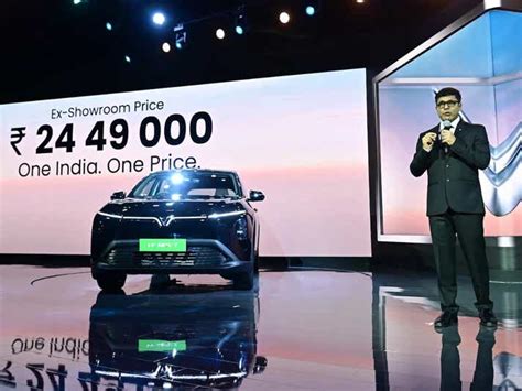 VinFast VF MPV 7 launched in single variant — Can it challenge Kia and ...