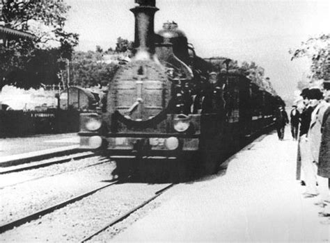 Regards sur... ARRIVÉE D’UN TRAIN EN GARE DE LA CIOTAT de Louis Lumière ...