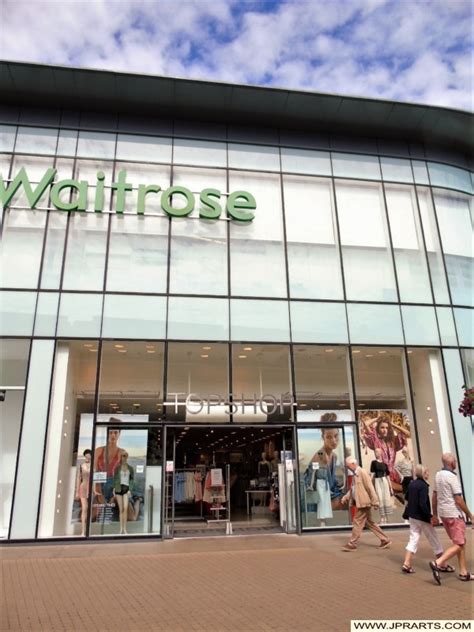 Shopping In Windsor, England - Best Photos And Videos.